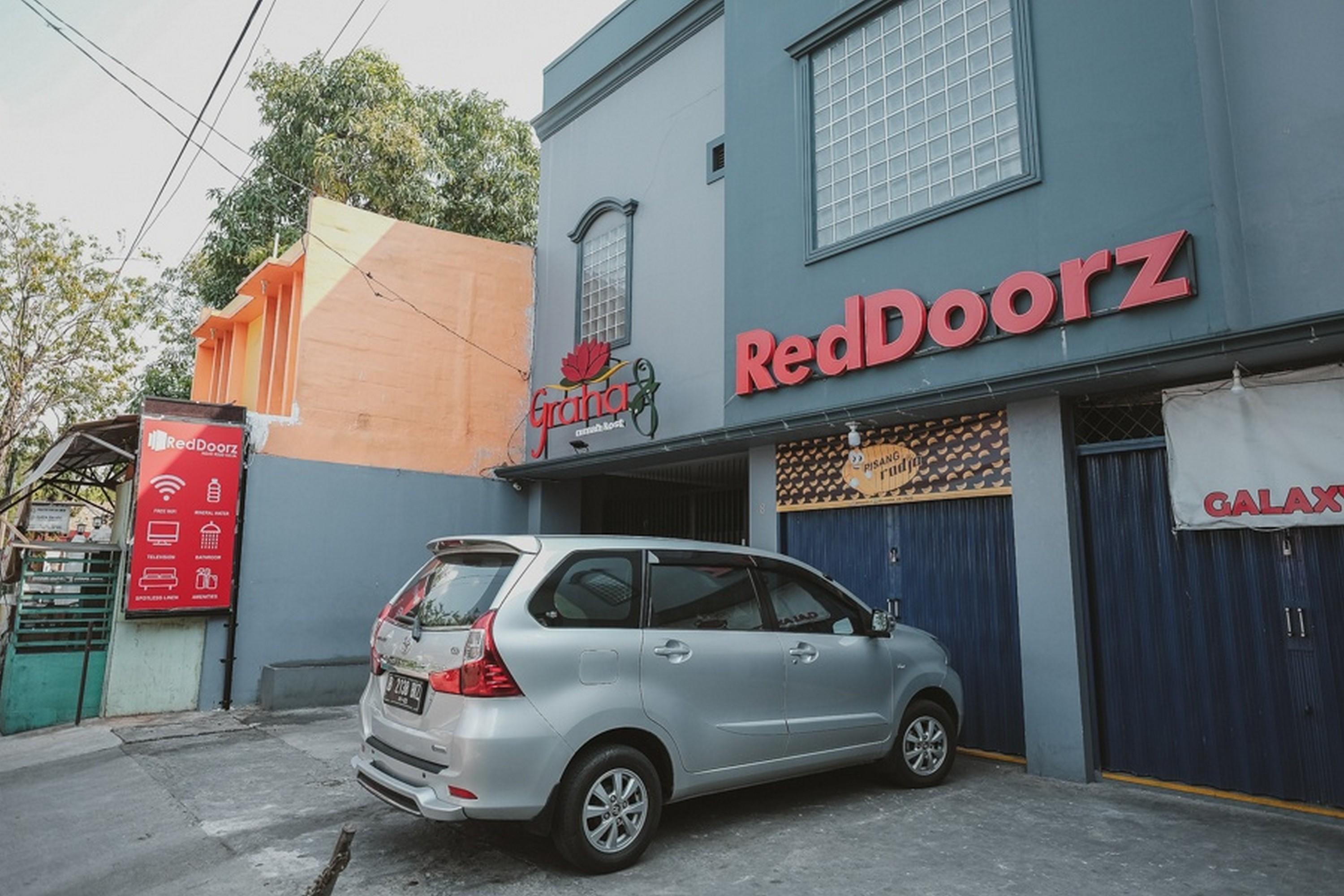 Hotel Reddoorz Near Rsud Koja Yakarta Exterior foto
